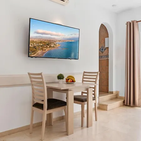 Cozy 1 Bedroom In Benavista * Estepona